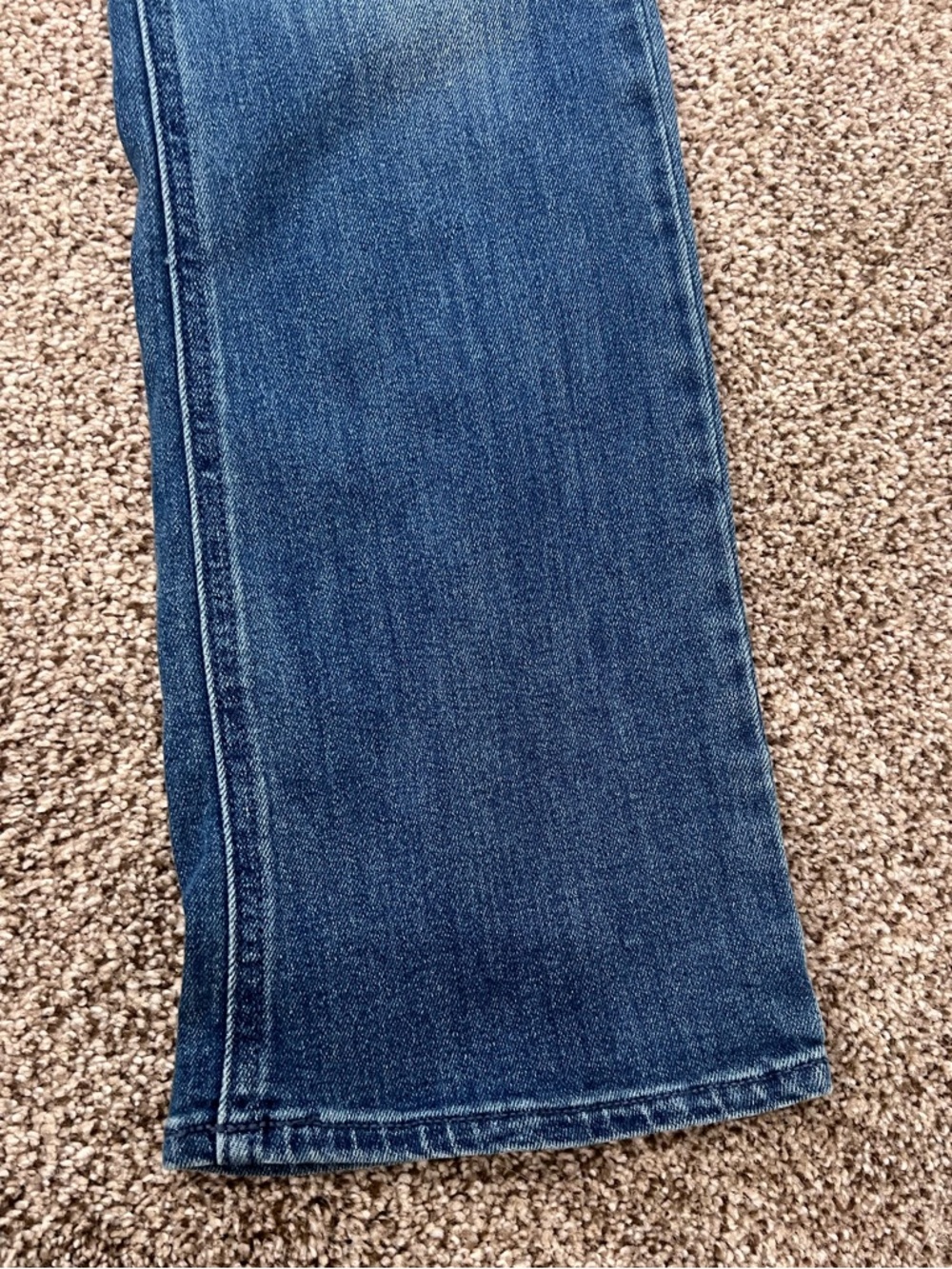 Old Navy Mid-rise Wow boot cut jeans women’s 6 - Picture 2 of 8